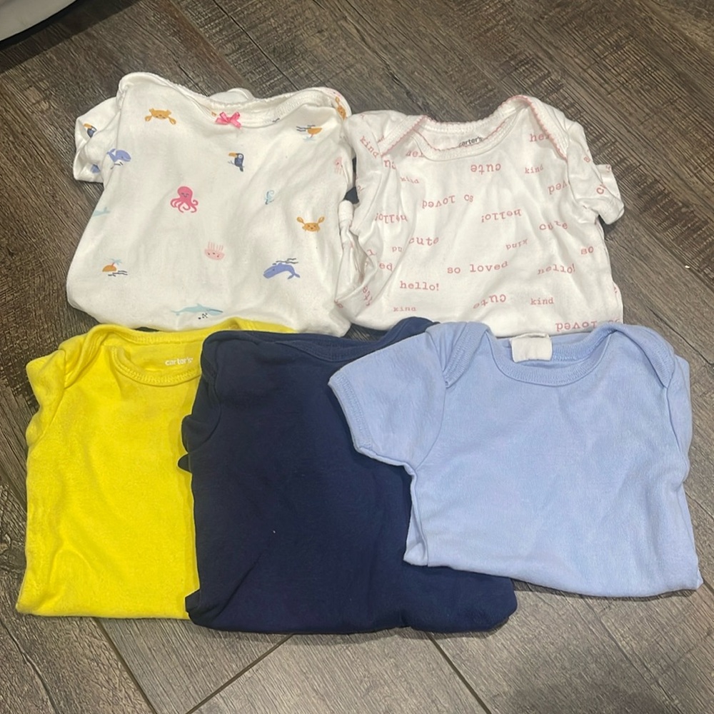 Short sleeve onesie
